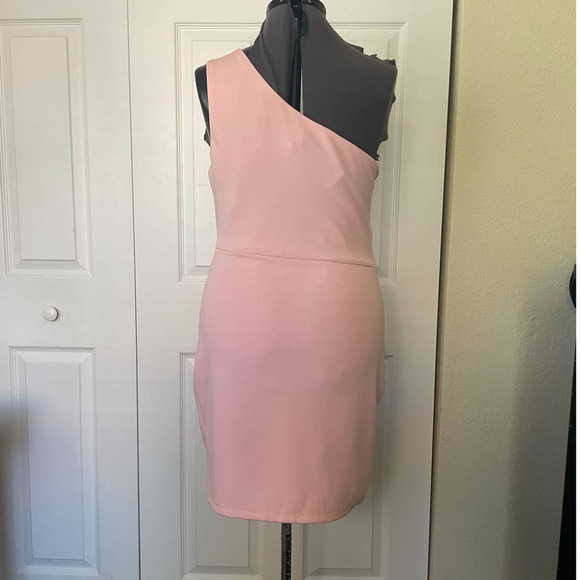 NWT Lulu's Pink What About Tonight One Shoulder Cut Out Dress, Size XL 🗣 - Picture 5 of 5